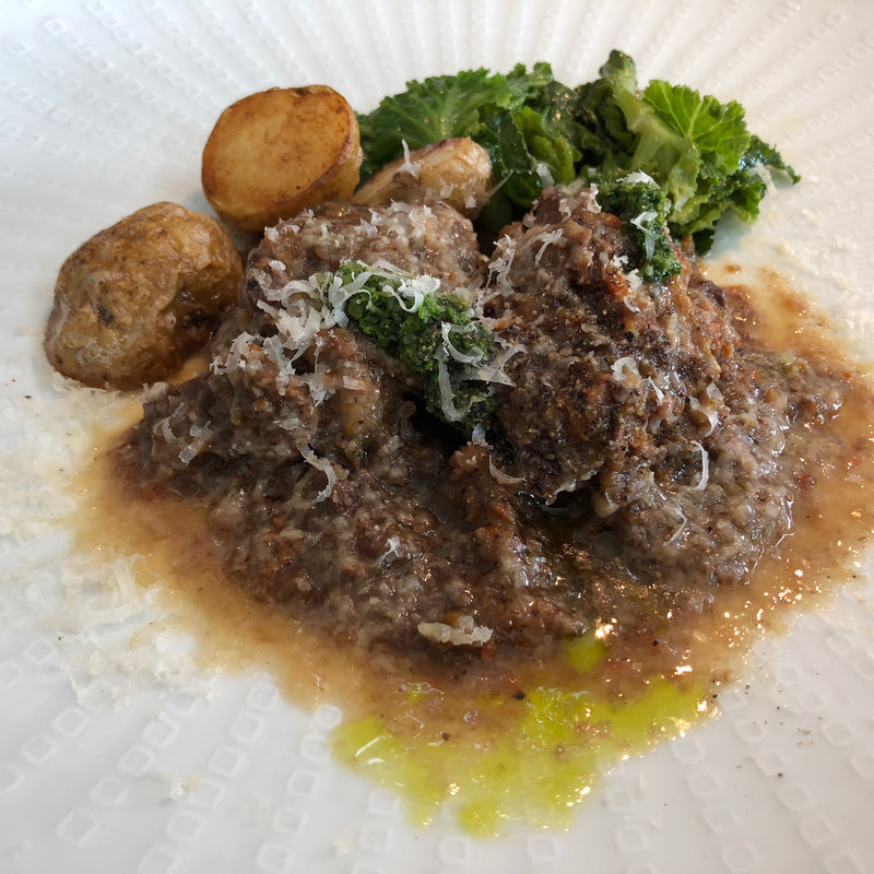 和牛ブリスケの煮込み(モード ディ ポンテベッキオ)