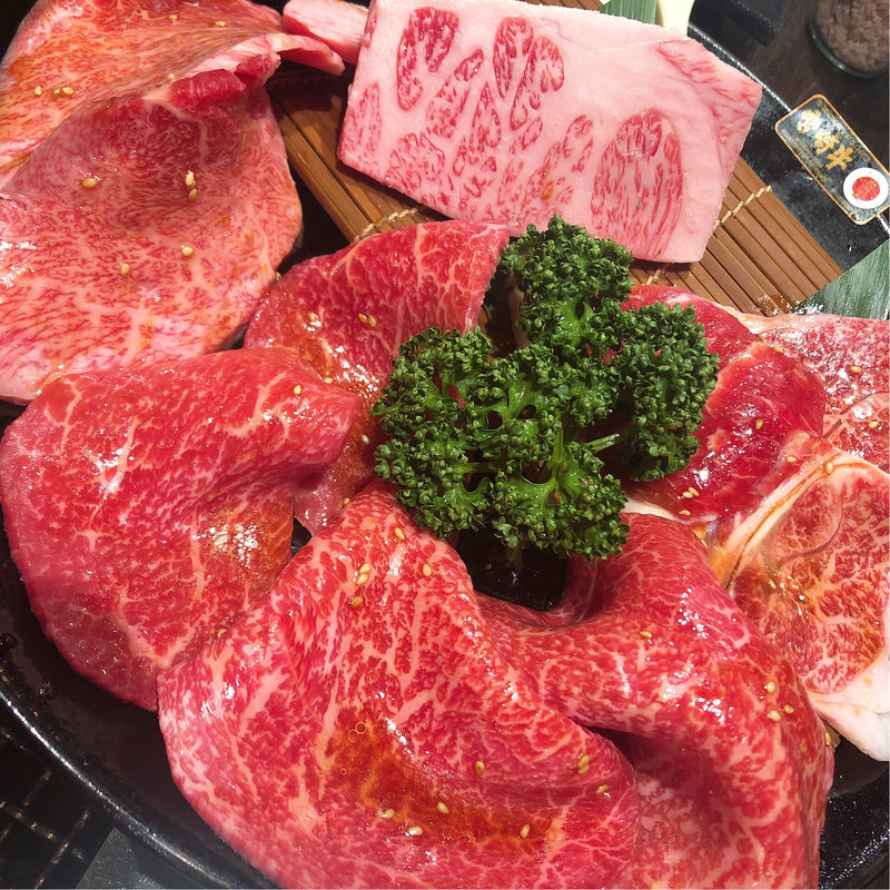 俺の「特選」(俺の焼肉 銀座9丁目)