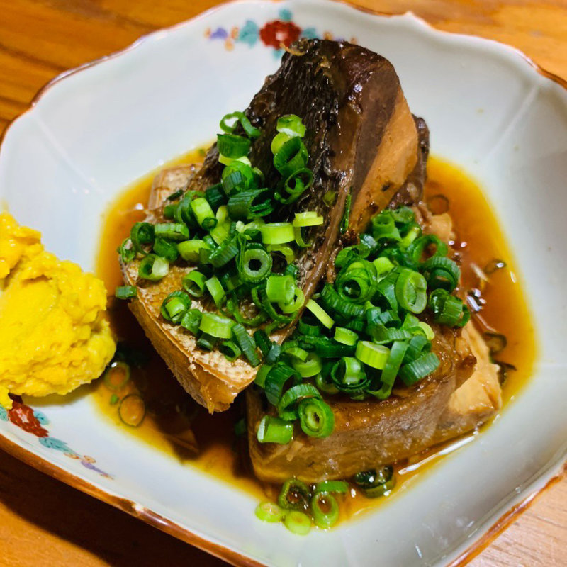 ぶりあら炊き(立ち飲み ますらお)