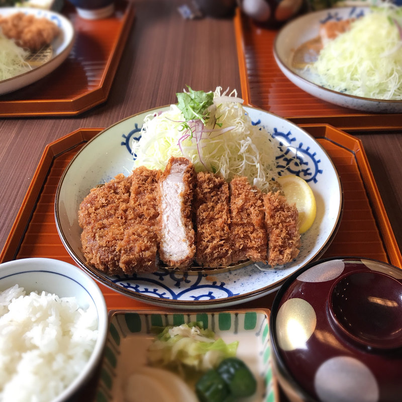 熟成特製トロロースカツ膳(名代かつ屋 万さく)