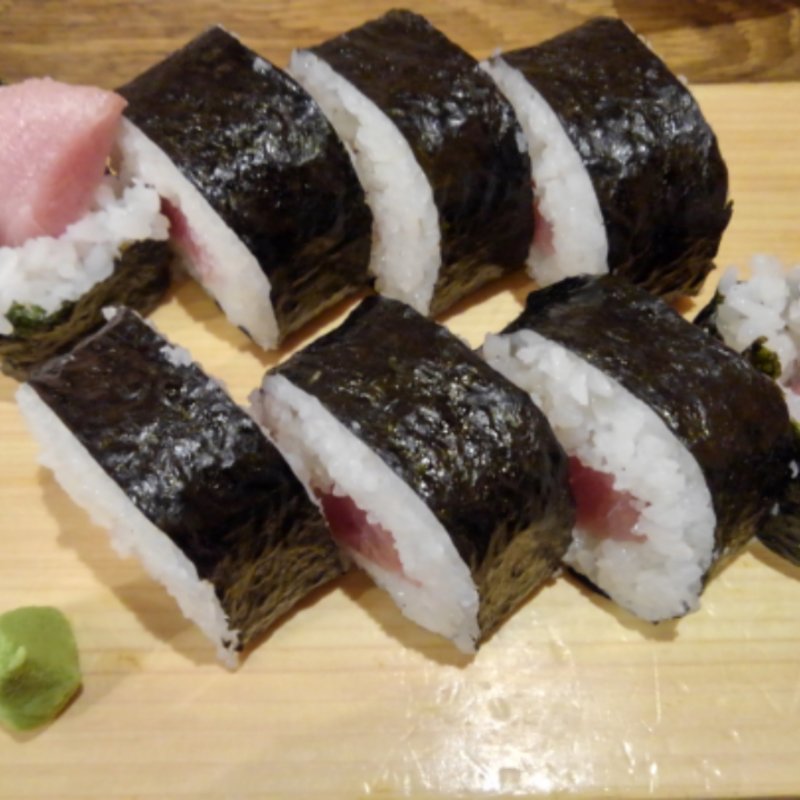 マグロ巻き(上野 アメ屋横丁 トロ函 （トロバコ）)