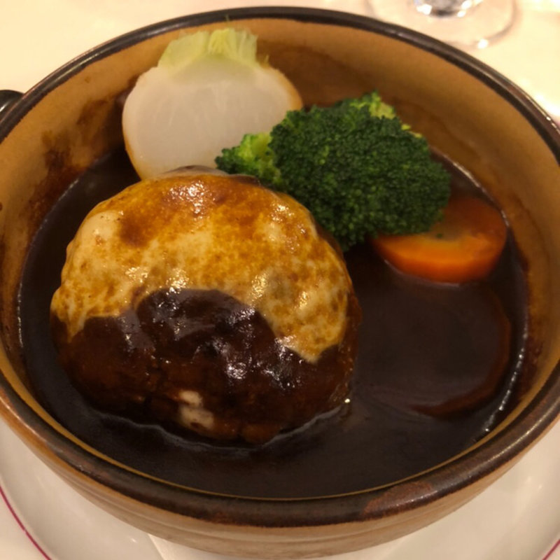 ハンバーグランチセット(炭焼ステーキハウス 葡萄屋 （ブドウヤ）)