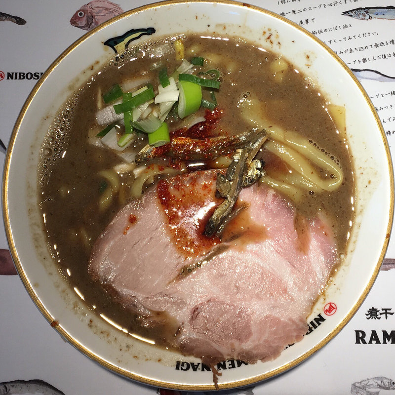 すごい煮干ラーメン(すごい煮干ラーメン凪 田町店)