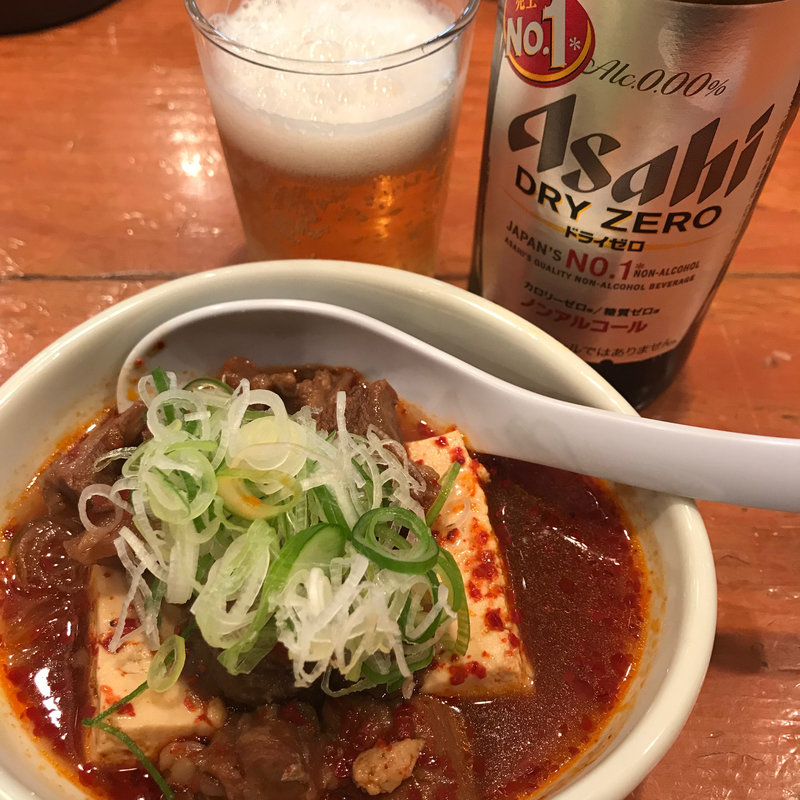 和牛すじの煮込み豆腐（ハーフサイズ）(やきとん酒場 神田とら八)