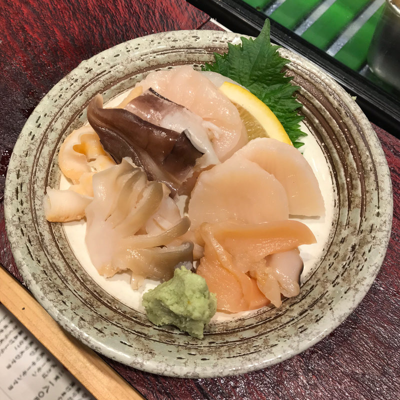 春の貝刺し盛り(立ち寿司横丁 中野サンモール)
