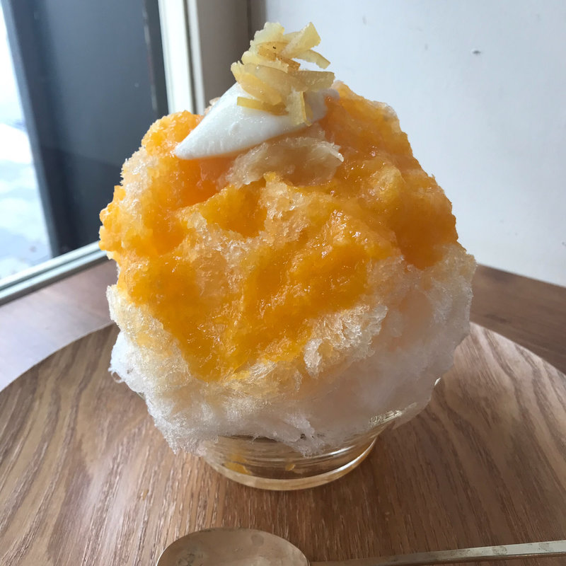 不知火と文旦(パンとお菓子のセレクトショップ べつばら)