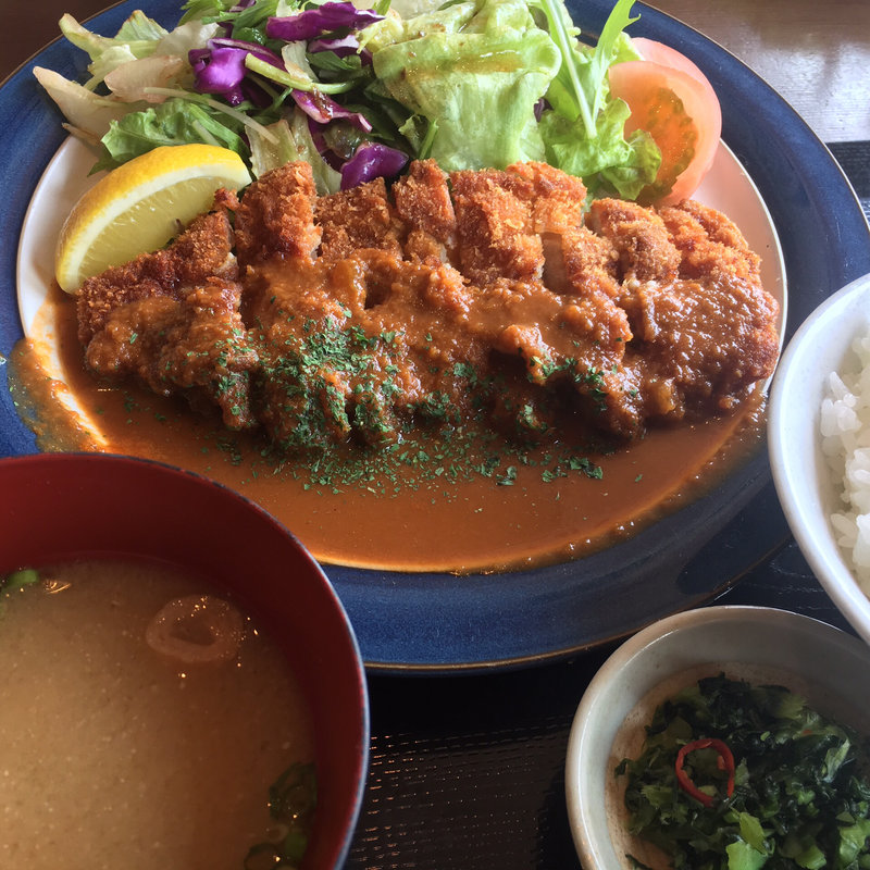 チキンカツ定食(すし角打ち しらすくじら 磯貝 イムズ店)