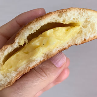 北海道ミルクのクリームパン(神戸屋キッチン デリ＆カフェ アトレ恵比寿店)