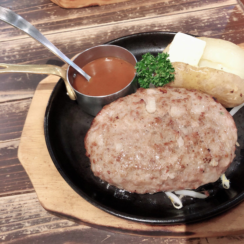 Bostonハンバーグ(昭和町 BOSTON)