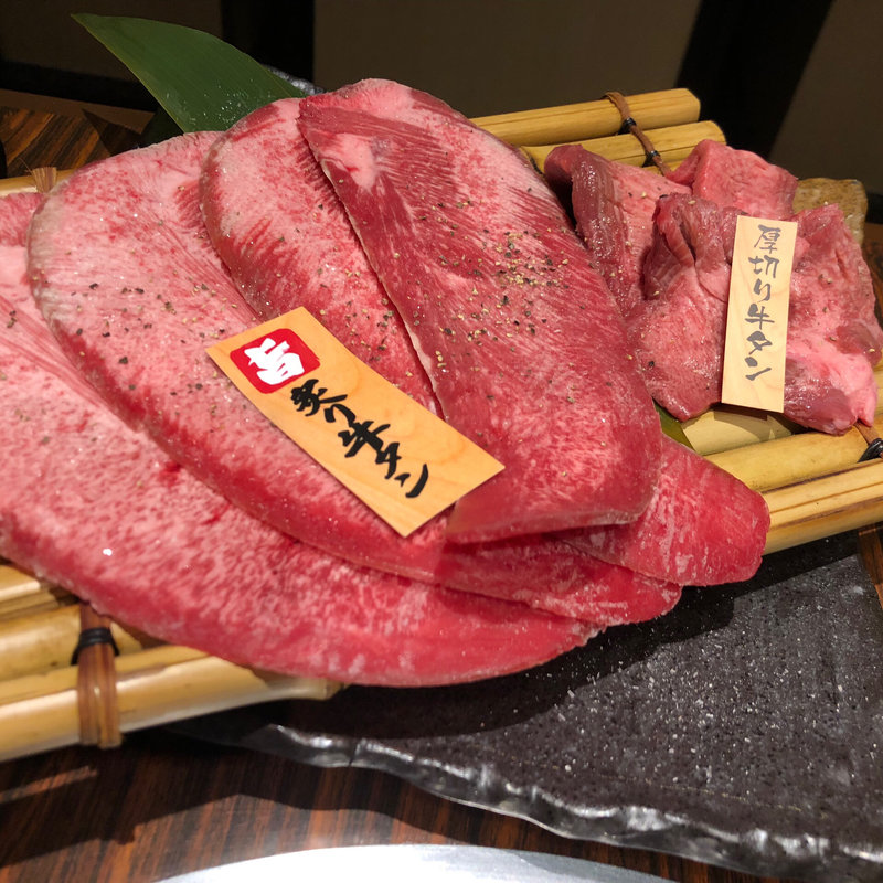 ■牛タン2種盛り(焼肉五苑 北新地店)
