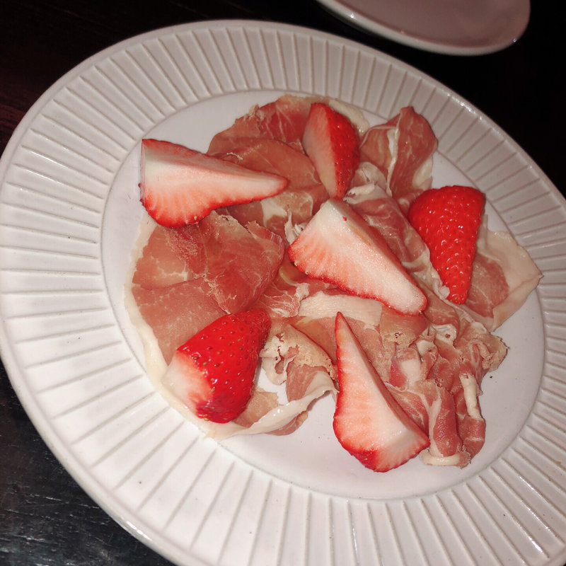 苺と生ハムのカルパッチョ(青いナポリ イン・ザ・パーク )