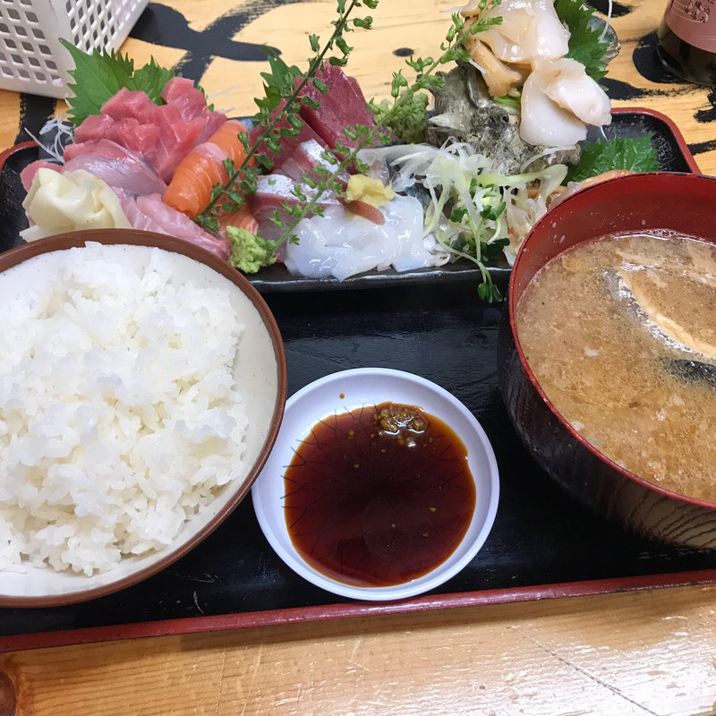 (タカマル鮮魚店 本館)