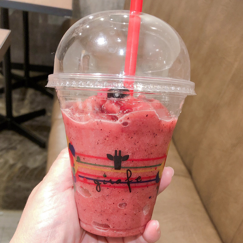 ベリーベリーベリー(クレイプ・ドゥ・ジラフ 高瀬店 （CREPE DE GIRAFE）)