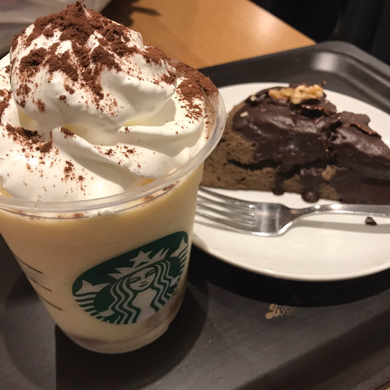 クラシックティラミスフラペチーノ(スターバックス)