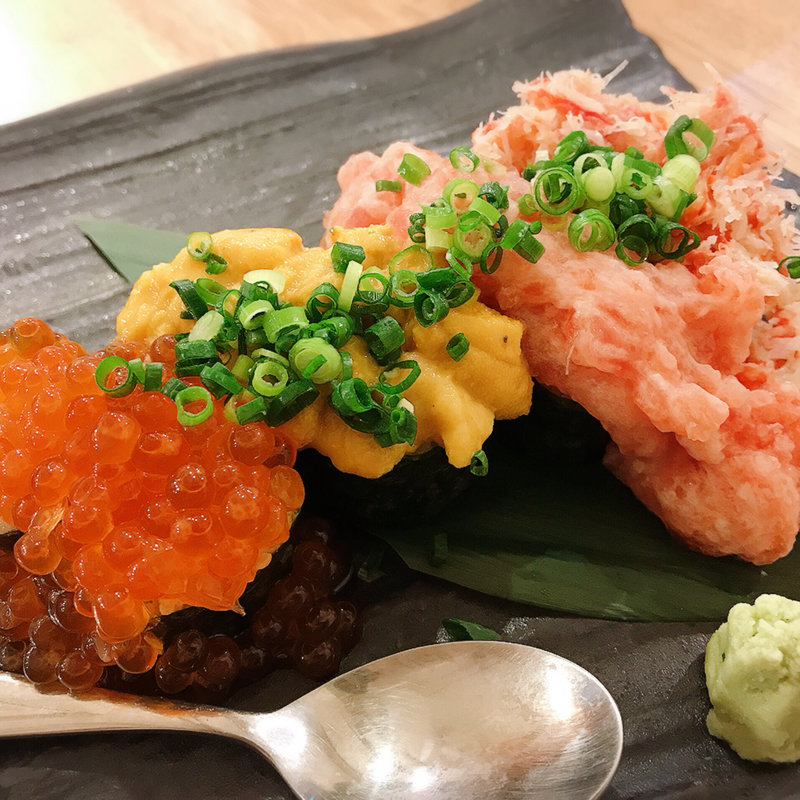 こぼれ寿司(魚専門 漁十八番)