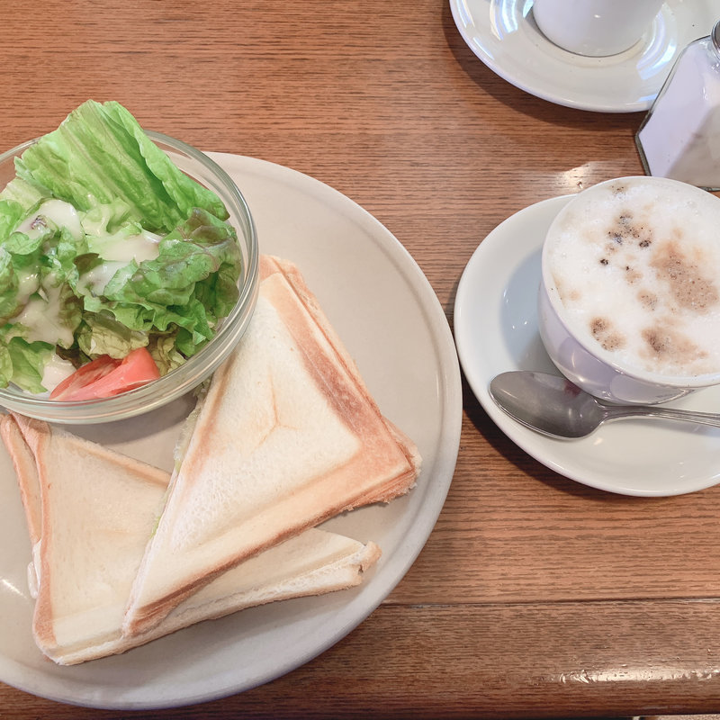 (カフェ ロンディーノ )