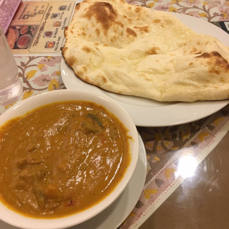 日替わりカレーセット(ナウラタンカレー)(インドキッチン)