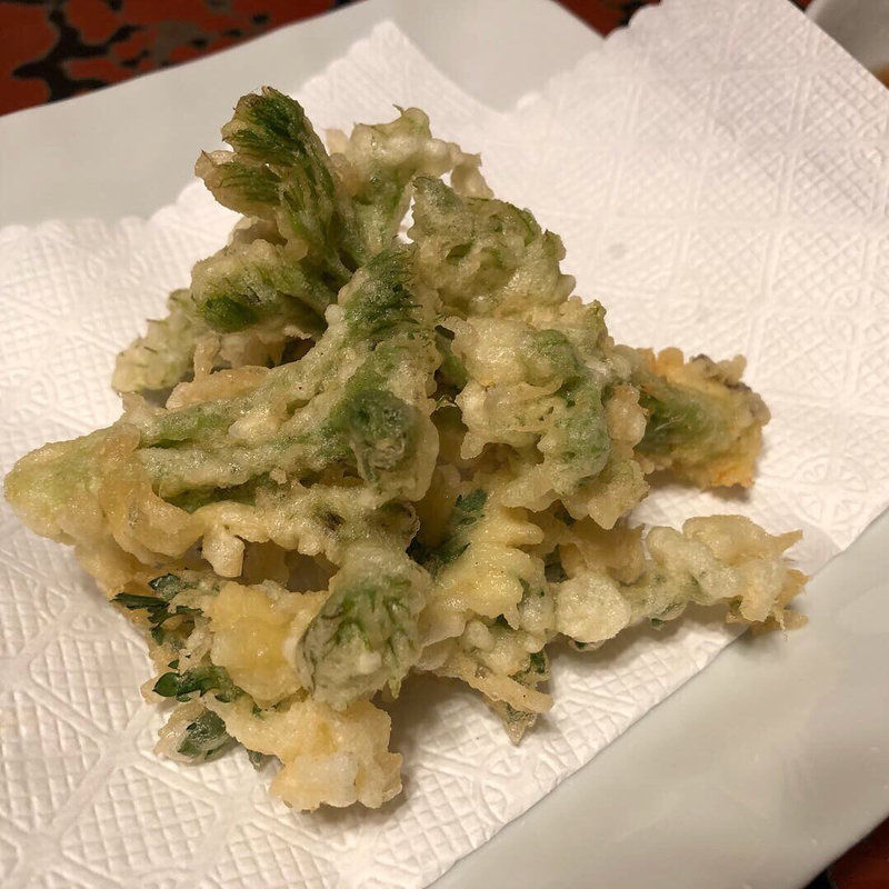 タラの芽の天ぷら(初美 )