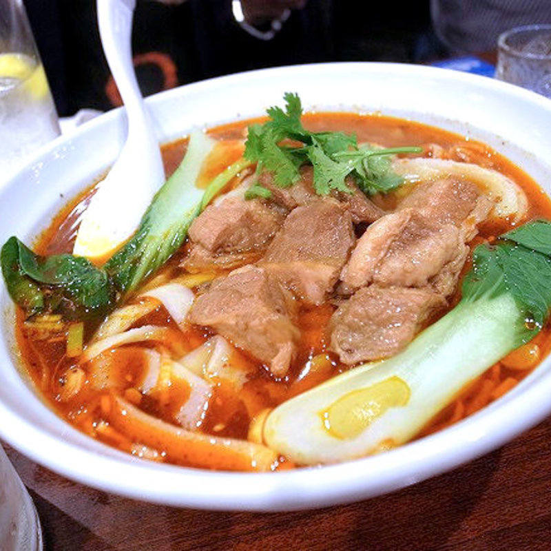 麻辣刀削牛肉面（マーラー牛肉刀削麺） (アリヤ 清真美食 池袋店)