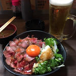 霜降りローストビーフ丼(浪花焼肉 肉タレ屋)