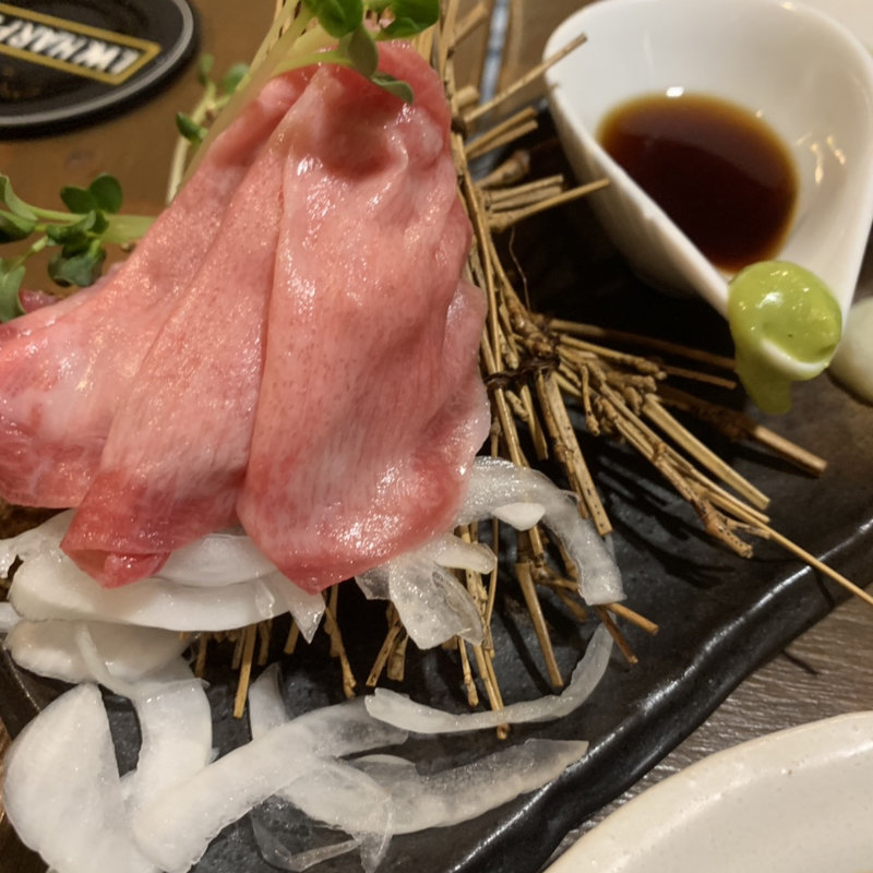 タン刺し(牛タン酒場 SHIRUSHI 高円寺本店 （シルシ）)