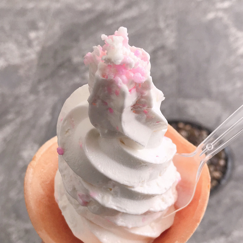 さくらソフト(豊島屋洋菓子舗　置石)