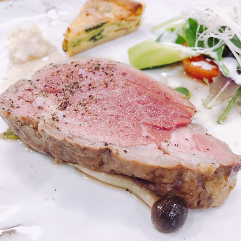 おぐにビーフ・ヒレ肉のローストビーフ   池袋西武北海道物産展(レストラン箕輪 （ミノワ）)