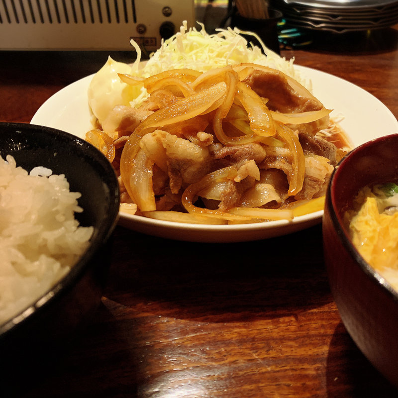 しょうが焼き定食(メシ酒場 鈴木ちゃん)