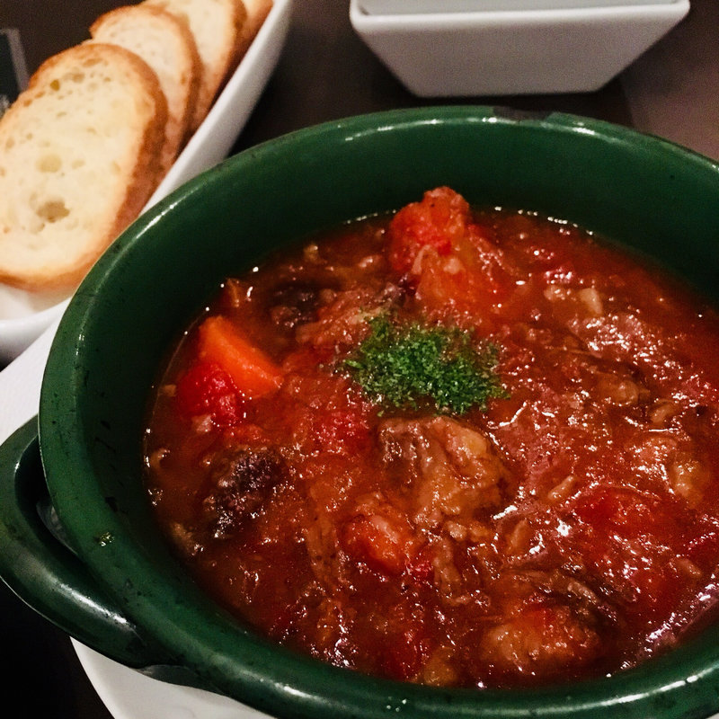 牛すじトマト煮込み(シンプルキッチン 南青山)