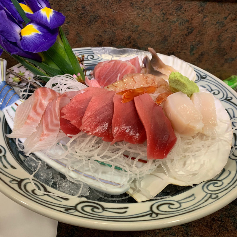 刺身盛り合わせ(すすきの )