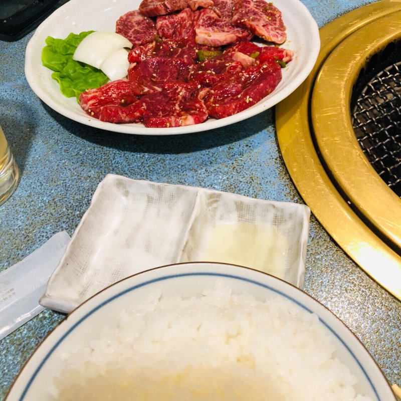 カルビ ハラミ ロース タン(炭火焼肉 ジャンジャン)