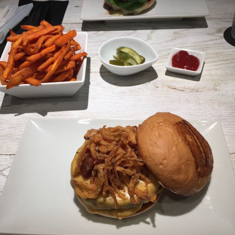 Manly(ウマミバーガー 青山店)