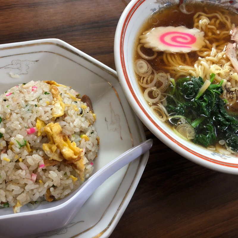 半チャーハンラーメン(宝楽)