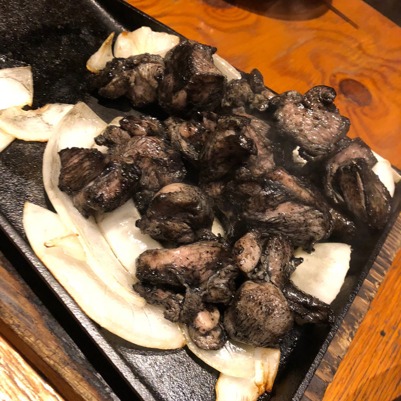 地頭鶏の炭火焼(ぢどりとワイン酒場 古夢 黒崎店)