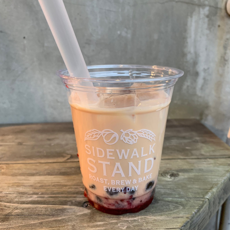 SAKURA BOBA(サイドウォーク スタンド （SIDEWALK STAND）)