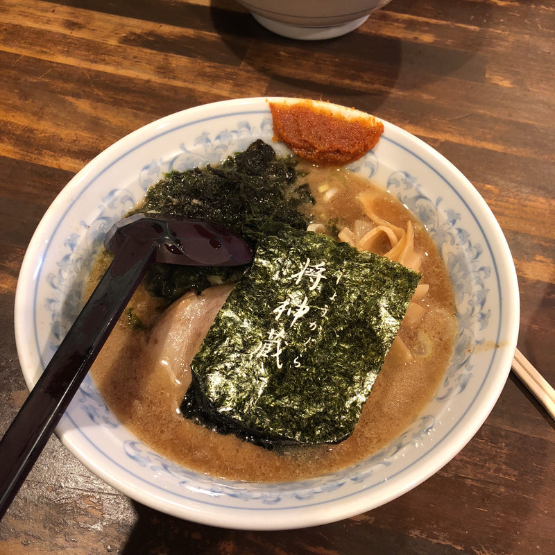 豚骨醤油ラーメン(らーめん将神蔵 壱号店 （しょうかぐら）)
