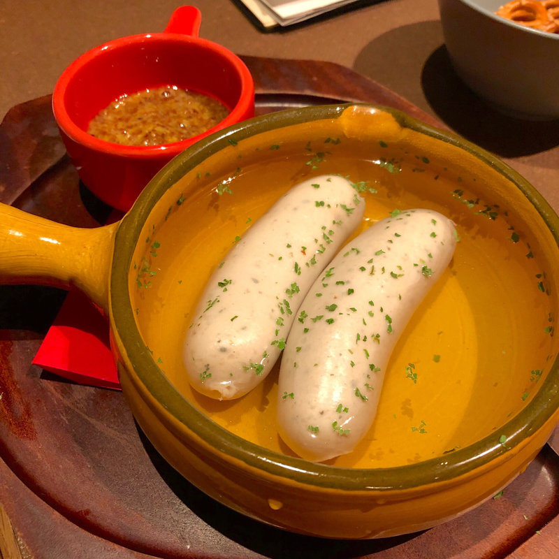 ヴァイスヴルスト(Schmatz アークヒルズ)