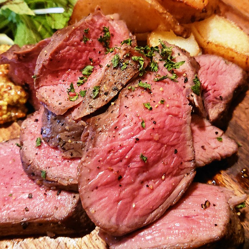 赤身の旨味！ラム(個室肉バル ジャンラフィット 蒲田西口店)