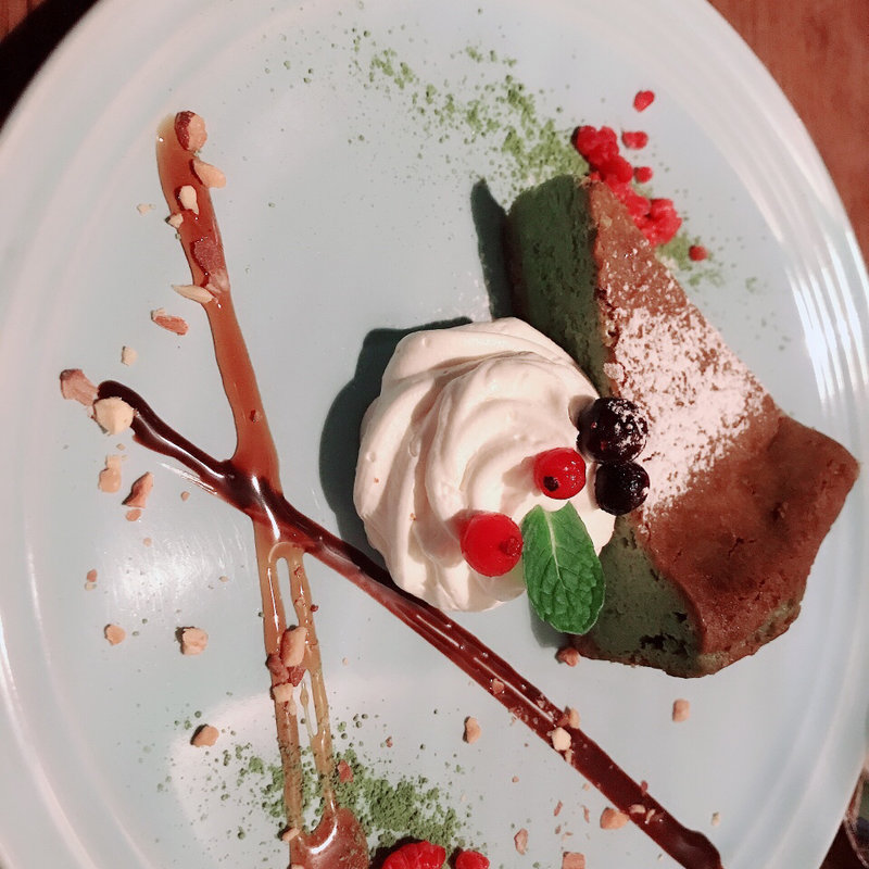 日替わりのお料理やスイーツもご用意しております(アティックルーム新宿 （attic room SHINJUKU）)