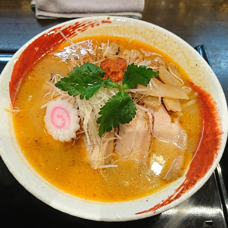 自家製切りたて！チャーシュー麺(元祖辛味噌ラーメン 海老秀 狸小路二丁目店)