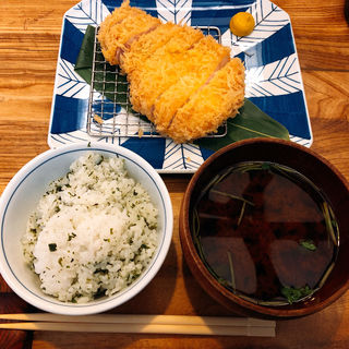 ロースカツ定食(かつ久 無庵 前橋本店 （かつひさ むあん）)