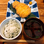 ロースカツ定食(かつ久 無庵 前橋本店 （かつひさ むあん）)