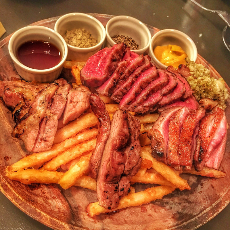 肉盛りセット(アンカーグラウンド 馬車道)