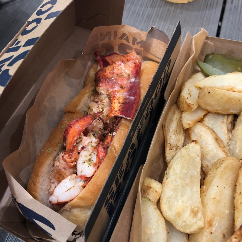 ロブスターロール（レギュラーサイズ）(LUKE'S ルミネ横浜店)