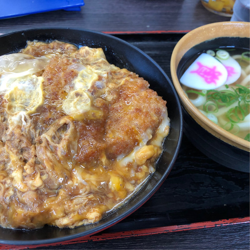 (資さんうどん 永犬丸店)