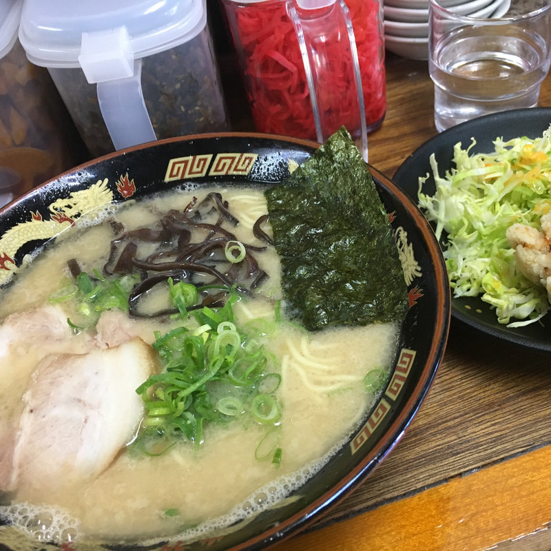 ラーメン定食(とんこつラーメン専門店 栗ちゃんラーメン 八幡本店)