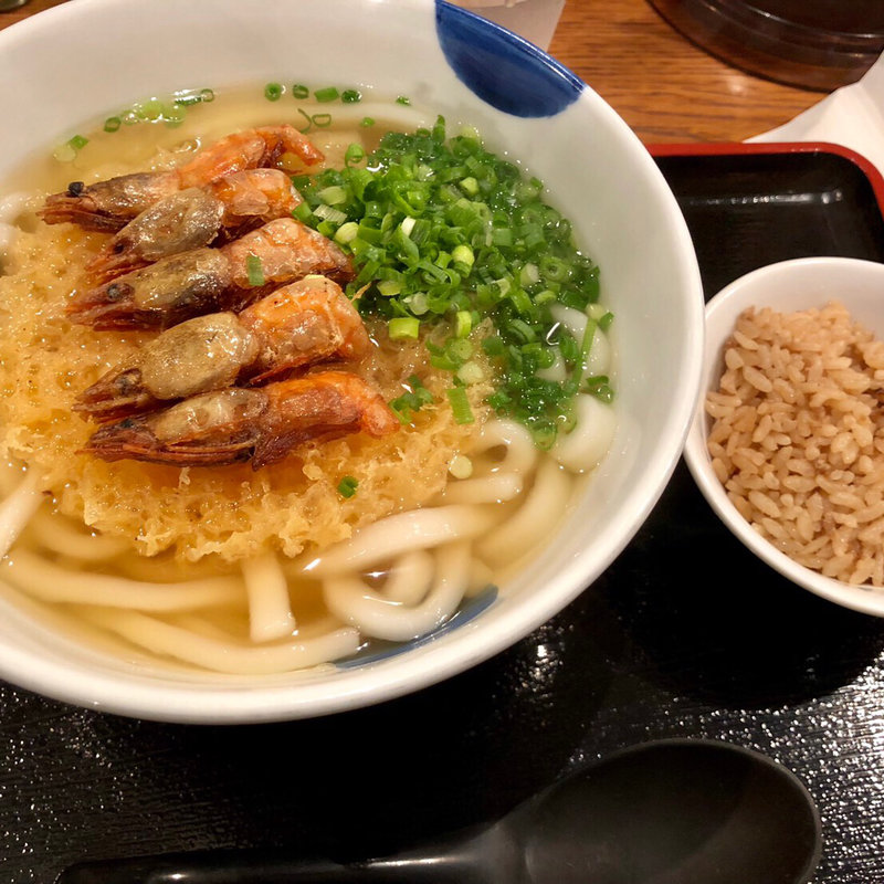 エビ天うどん(博多うどん酒場 イチカバチカ恵比寿店)