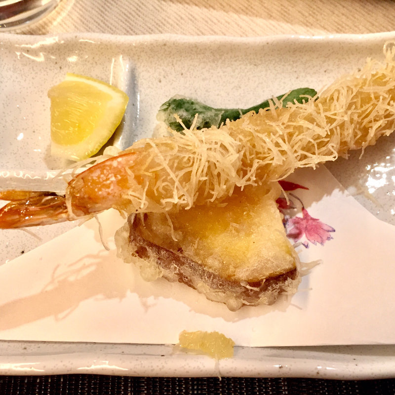 海老のカダイフ巻きと季節野菜の天ぷら(料亭 淀川邸)