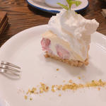 苺とホワイトチョコのマウンテンケーキ(青山文庫)