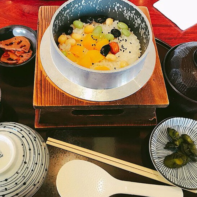 五目釜飯(味しるべ 駅逓)